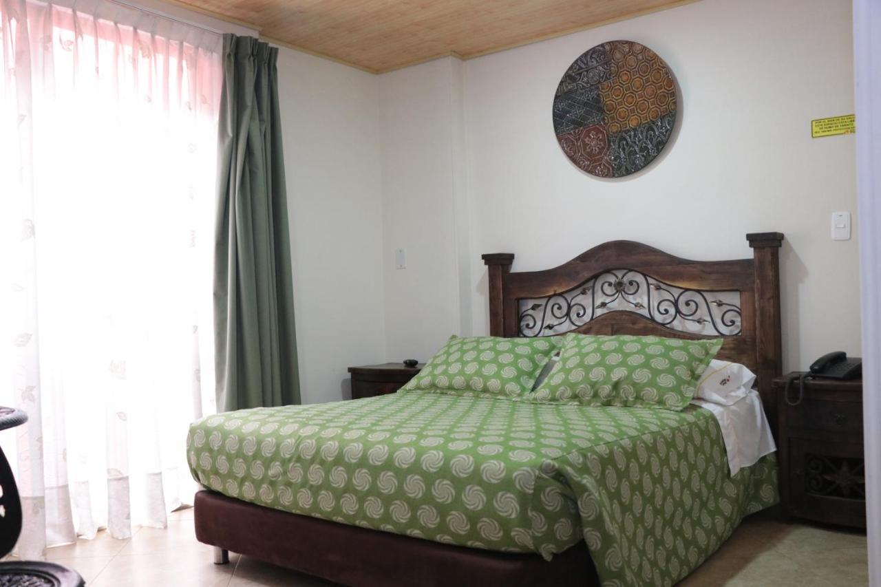 Hoteles Bogota Inn La Soledad Luaran gambar